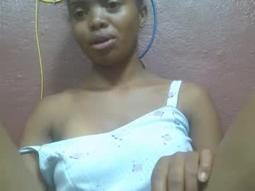 Lea96546 Chaturbate stream image from May 02, 2025