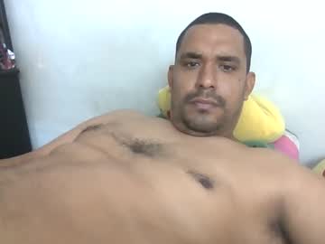 Harpechediaz Chaturbate stream image from May 02, 2025