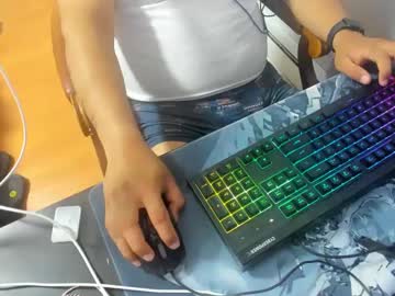 Mrmexzer Chaturbate stream image from May 02, 2025