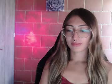 Andrea_Camila Chaturbate stream image from May 02, 2025