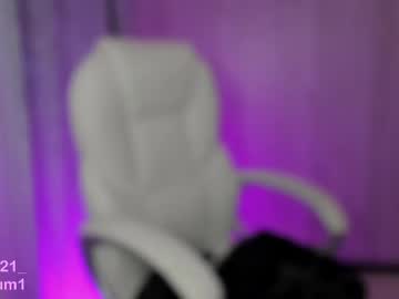 Kmikum1 Chaturbate stream image from May 02, 2025