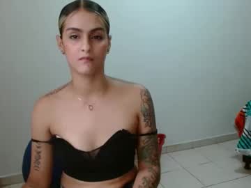 Viioletahot Chaturbate stream image from May 02, 2025