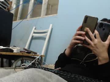 John232323232355 Chaturbate stream image from May 02, 2025