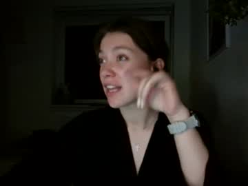 Angelamist Chaturbate stream image from May 02, 2025
