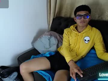 Dooggy_23 Chaturbate stream image from May 02, 2025