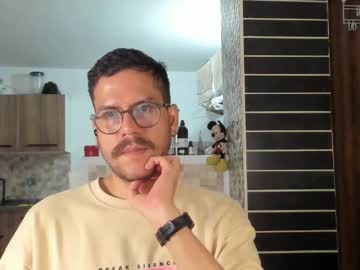 Andy_Tucker Chaturbate stream image from May 02, 2025