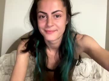 Foxyangel2810 Chaturbate stream image from May 02, 2025