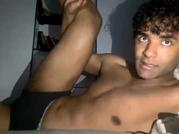 Memnonleroy Chaturbate stream image from May 02, 2025