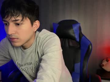 Troye_Lex Chaturbate stream image from May 03, 2025