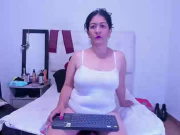 Carla_Sns Chaturbate stream image from May 03, 2025