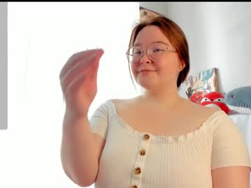 Debbiewood Chaturbate stream image from May 03, 2025