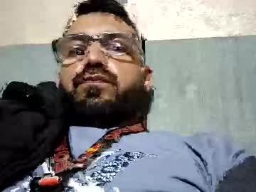 Esvbnpghvrra Chaturbate stream image from May 03, 2025