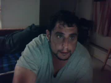 Gitmehard008 Chaturbate stream image from May 03, 2025