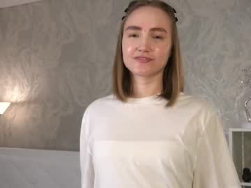Lynettegodbold Chaturbate stream image from May 03, 2025