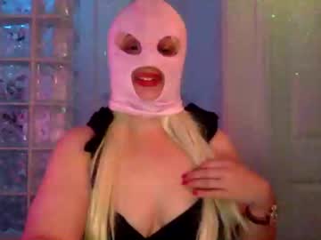 Daisydomme69 Chaturbate stream image from May 03, 2025