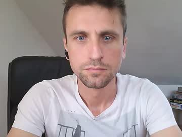 Italiano116116 Chaturbate stream image from May 03, 2025