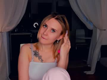 Petragrundy Chaturbate stream image from May 03, 2025