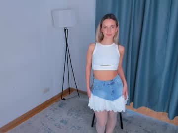 Serene_Velmire Chaturbate stream image from May 03, 2025