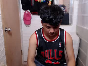 Tempting_Jon Chaturbate stream image from May 03, 2025
