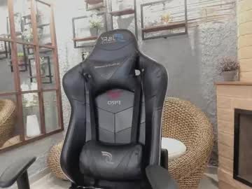 Violetbonnet Chaturbate stream image from May 03, 2025
