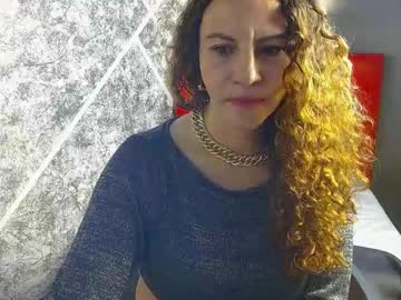 Mia_Velvett Chaturbate stream image from May 03, 2025