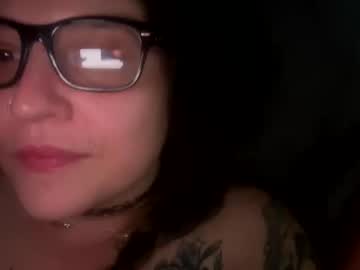 Xena4922 Chaturbate stream image from May 03, 2025