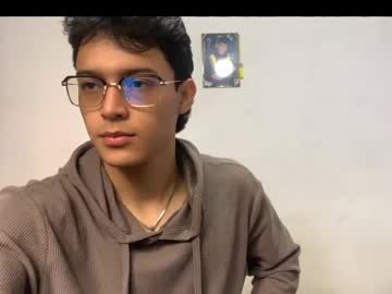 Antonelly_Escobar Chaturbate stream image from May 03, 2025
