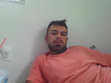 Mercedes190d Chaturbate stream image from May 03, 2025