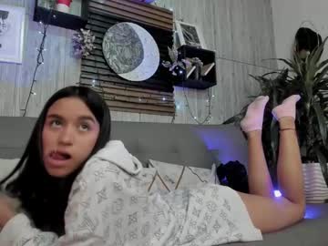 Samara_14 Chaturbate stream image from May 03, 2025
