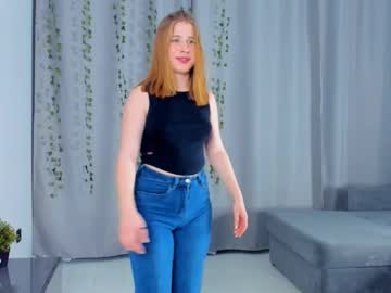 Petulaalgood Chaturbate stream image from May 03, 2025