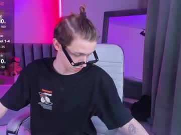 Adrian_Skiba Chaturbate stream image from May 03, 2025