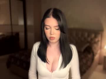 Hailey_Flower Chaturbate stream image from May 03, 2025