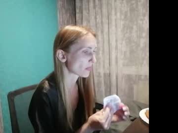 Kira_Morekiss Chaturbate stream image from May 03, 2025
