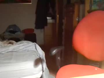 Pochetinno Chaturbate stream image from May 03, 2025