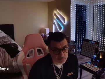 J_Kickz3 Chaturbate stream image from May 03, 2025