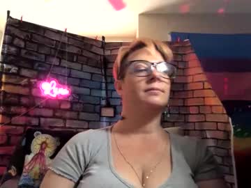 Nakedtruthwithluna Chaturbate stream image from May 03, 2025