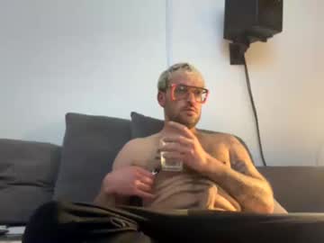 Booyyy12 Chaturbate stream image from May 03, 2025