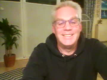 Luck672013 Chaturbate stream image from May 03, 2025