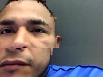 Sexiskey4me Chaturbate stream image from May 03, 2025