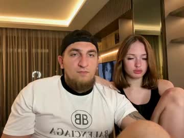 Reyeva Chaturbate stream image from May 03, 2025