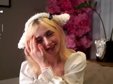 Taitehambelton Chaturbate stream image from May 04, 2025