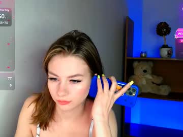 Caitlincrystal Chaturbate stream image from May 04, 2025
