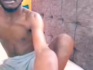 Lunalove22_ Chaturbate stream image from May 04, 2025