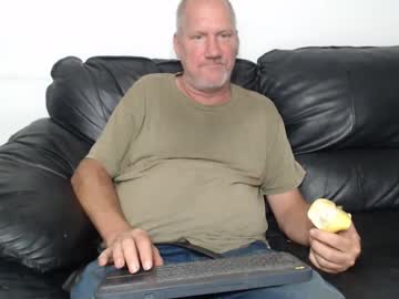 Jamesdoo2222 Chaturbate stream image from May 04, 2025