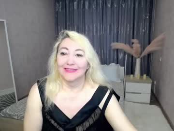 Lova_Blonde Chaturbate stream image from May 04, 2025