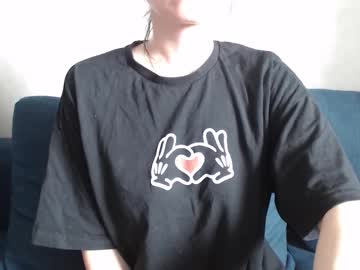 Jennnamaaya Chaturbate stream image from May 04, 2025