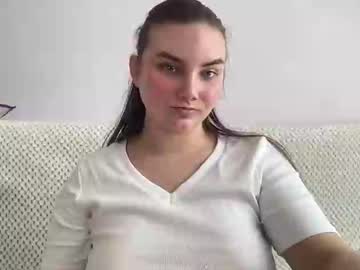 Dreamyblushfairy Chaturbate stream image from May 04, 2025