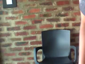 Samtransles Chaturbate stream image from May 04, 2025