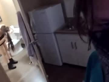 9lbsledgehammer Chaturbate stream image from May 04, 2025