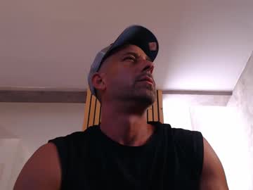 Tinoclandestino Chaturbate stream image from May 04, 2025